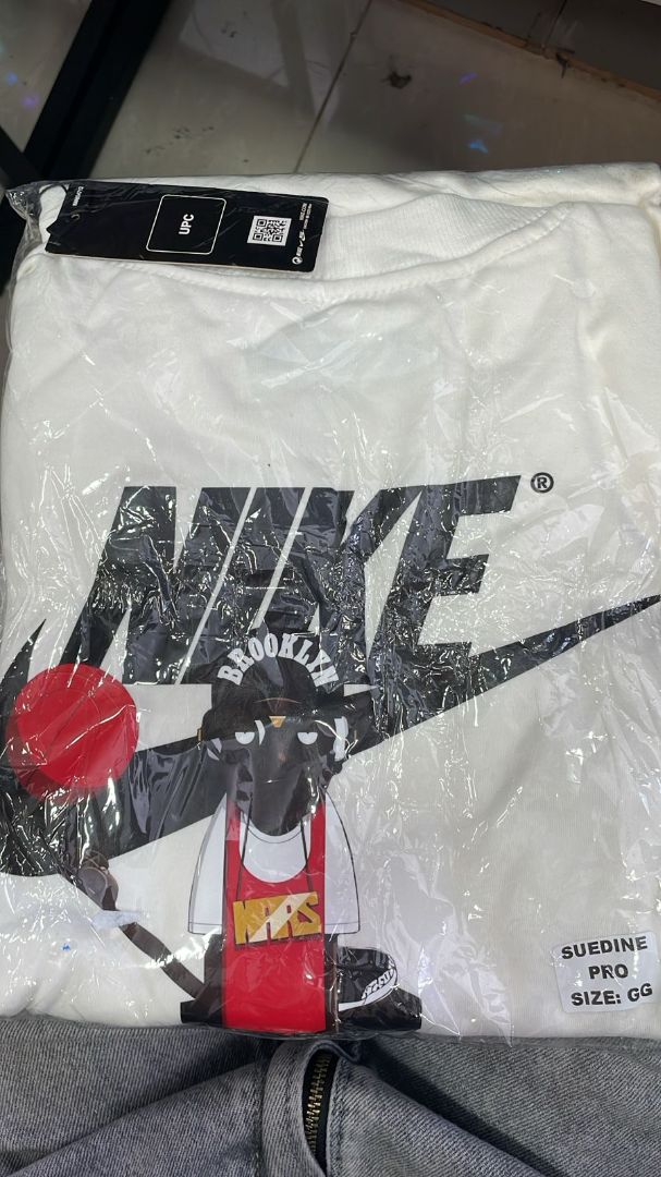 CAMISETA OVERSIZED NIKE 354