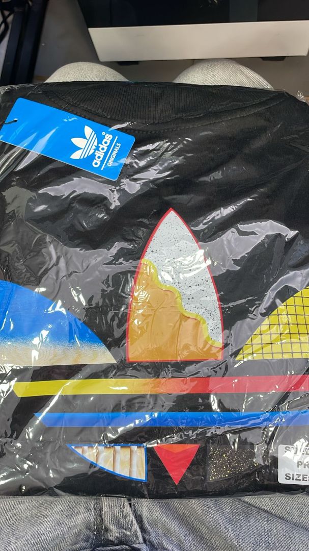 CAMISETA OVERSIZED ADIDAS 377 PRETA