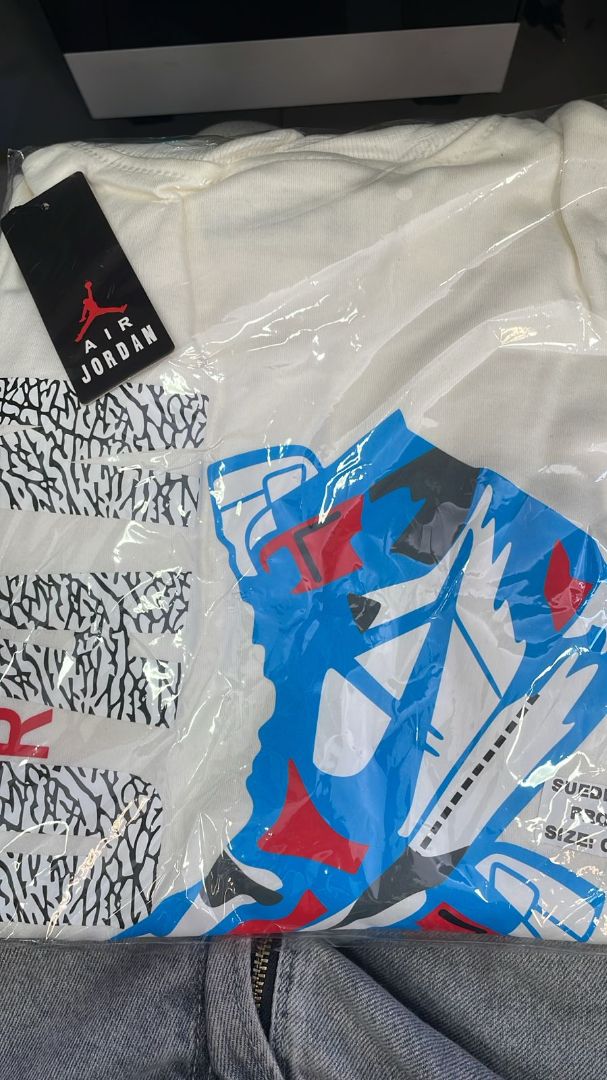 CAMISETA OVERSIZED AIR JORDAN 379 OFF