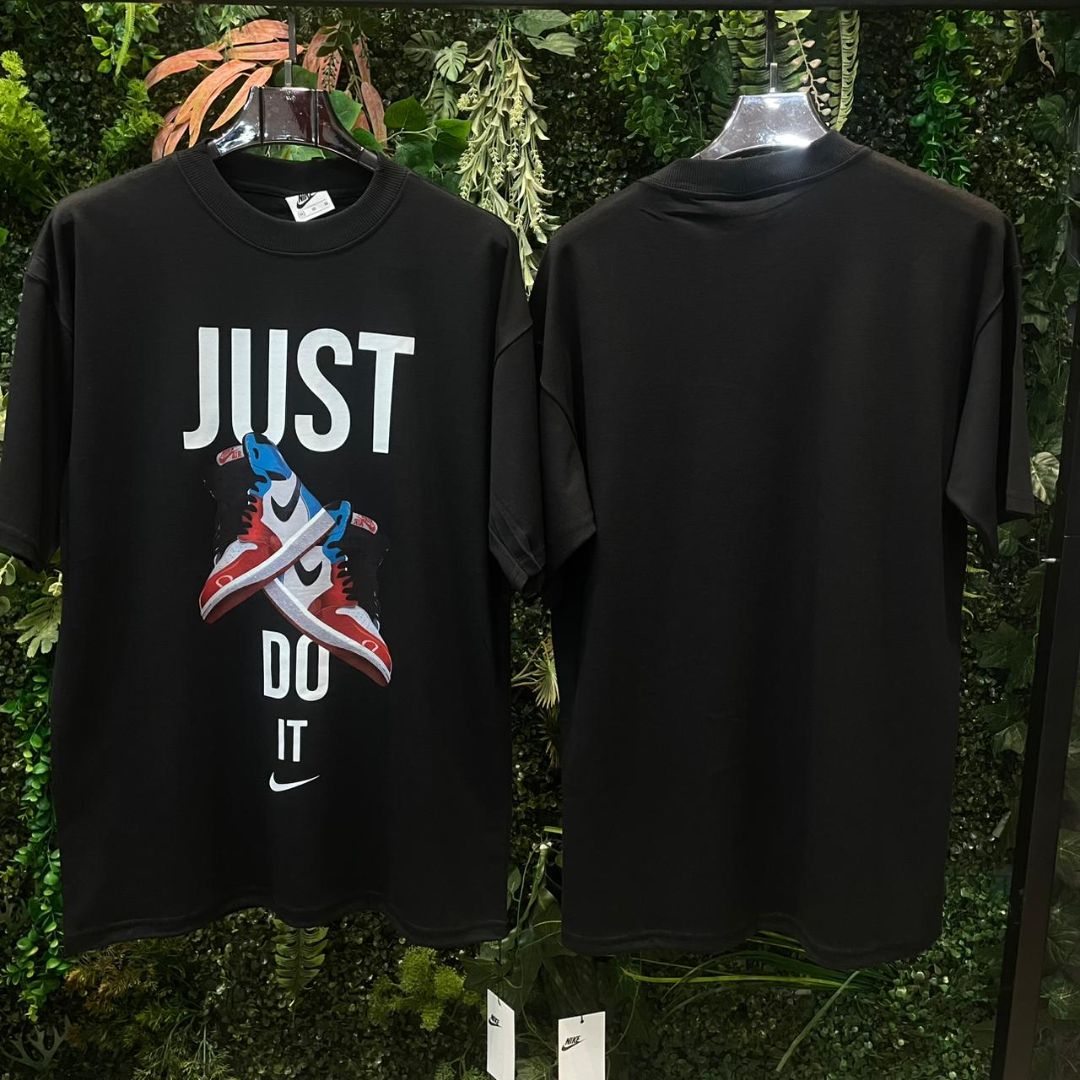 CAMISETA OVERSIZED NIKE 822 PRETA