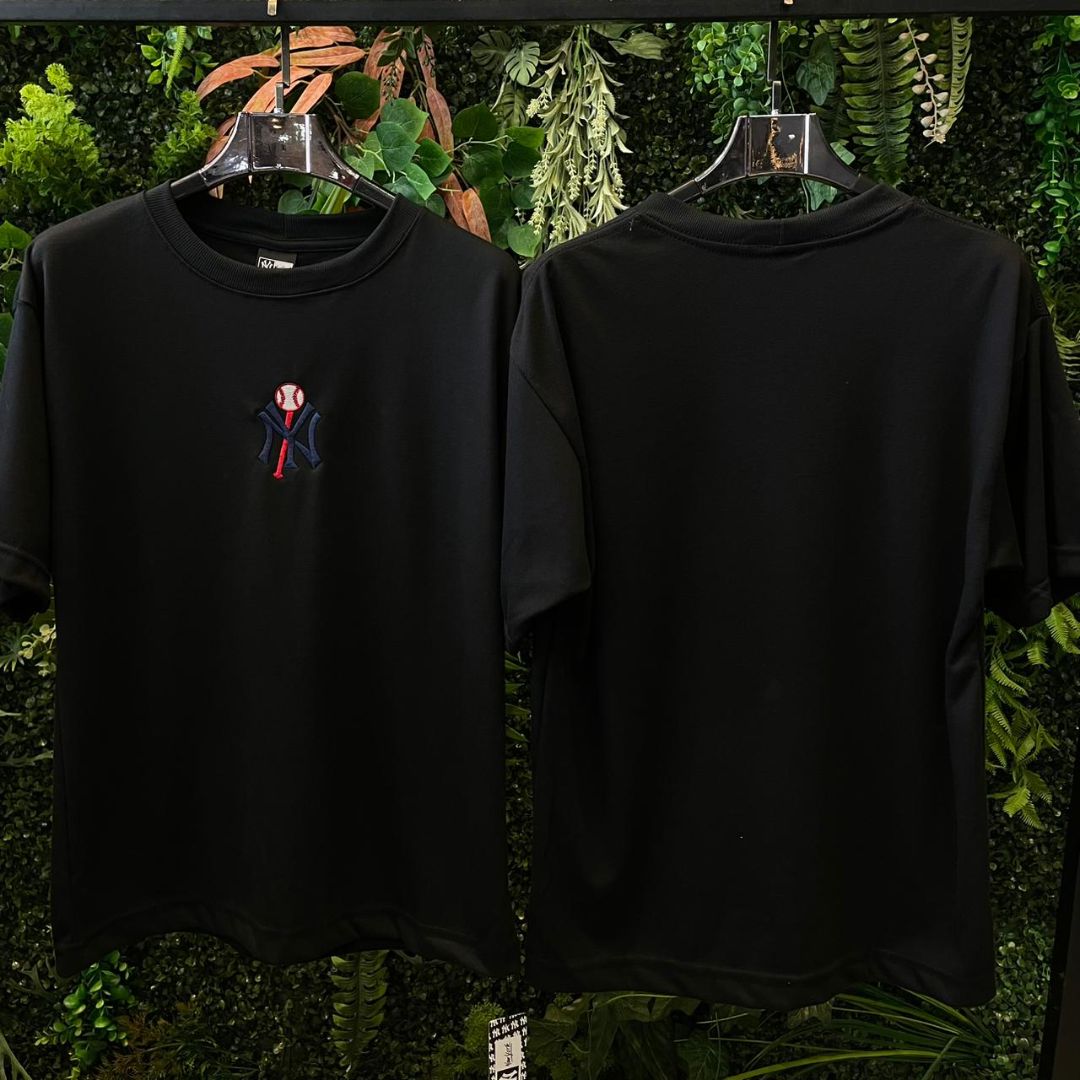 CAMISETA OVERSIZED NEW YORK 890 PRETA
