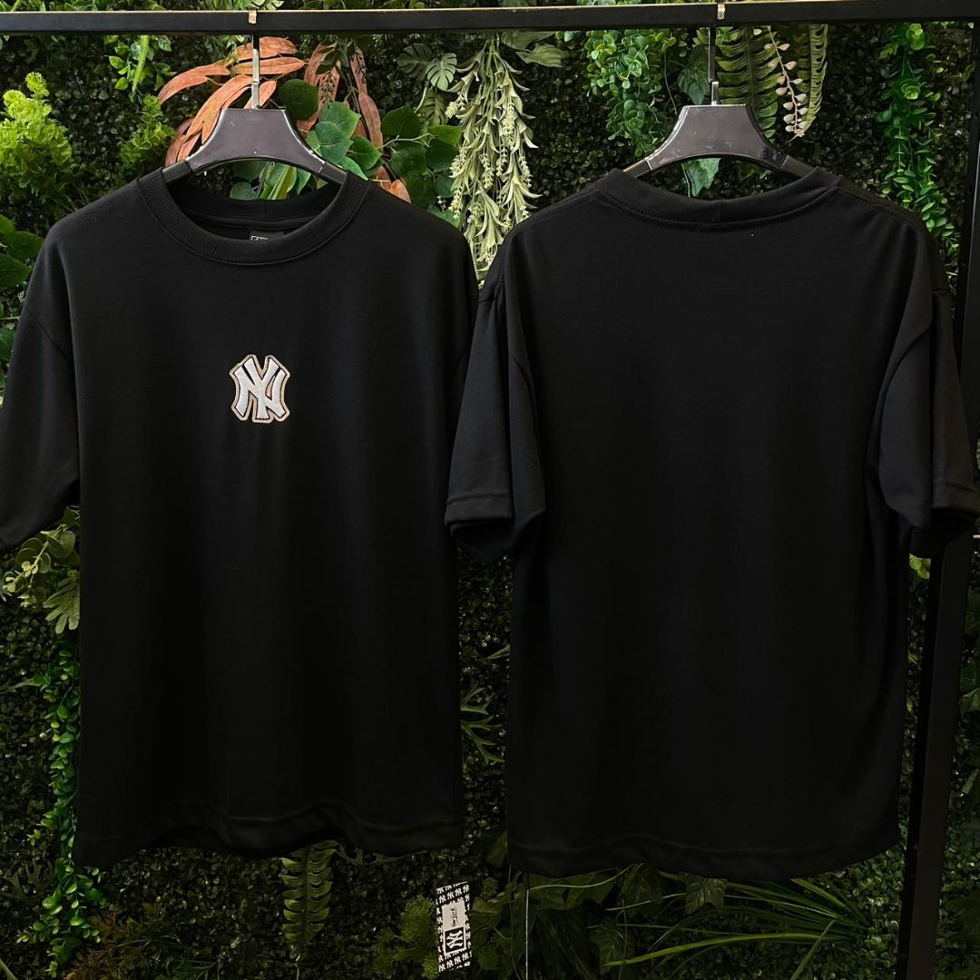 CAMISETA OVERSIZED NEW YORK 894 PRETA