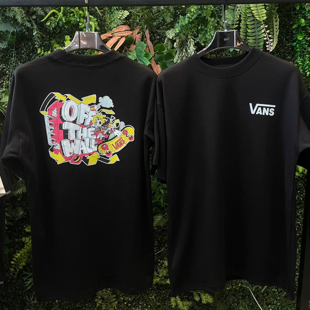 CAMISETA OVERSIZED VANS 574 PRETA