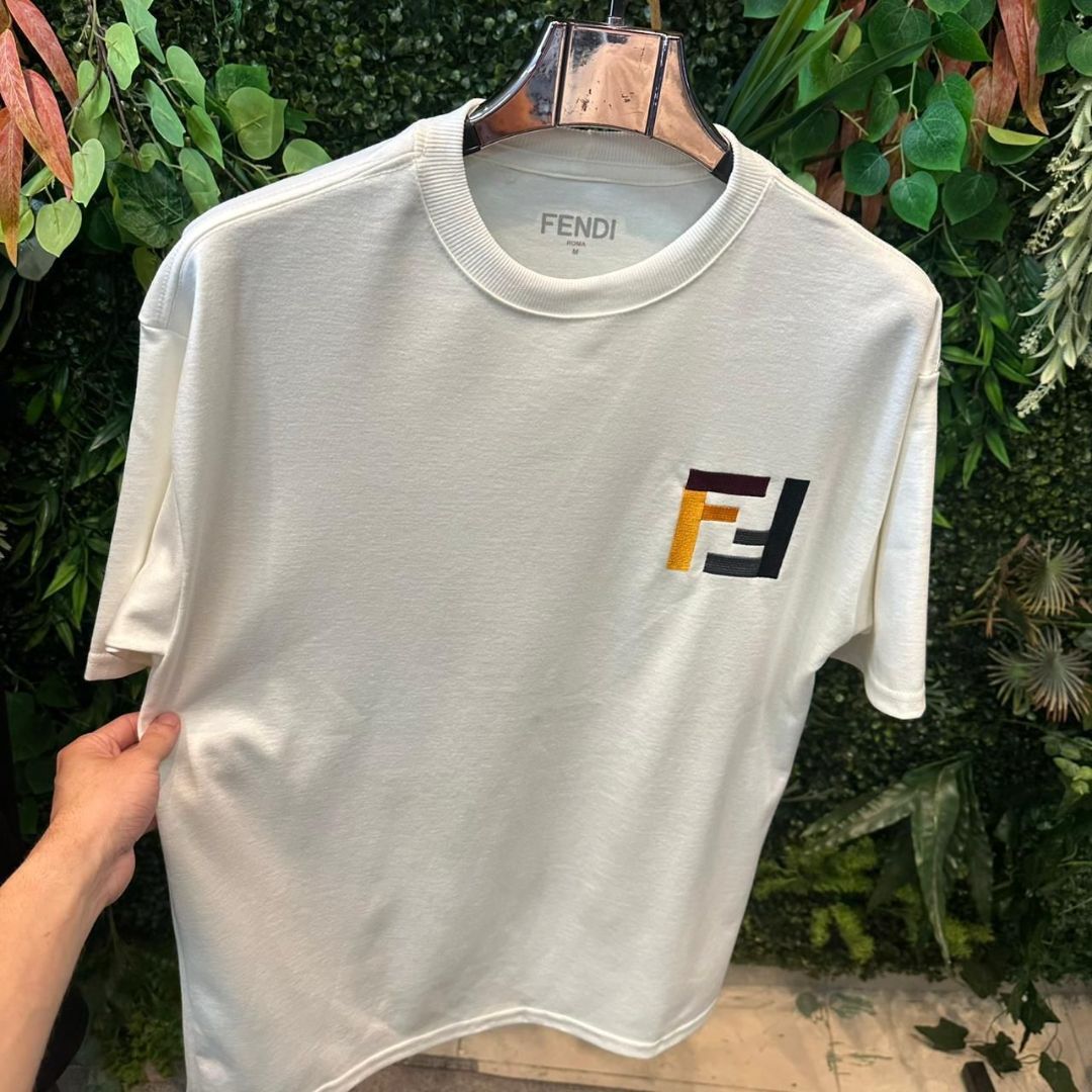 PIMA CAMISETA FENDI 442 OFF