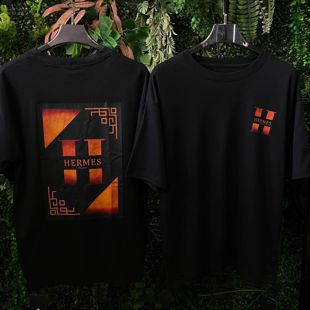 CAMISETA OVERSIZED HERMES 704 PRETA