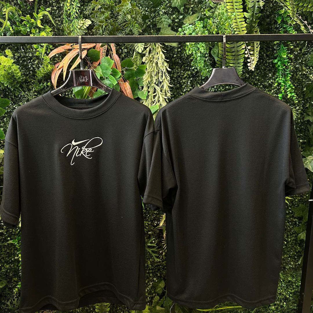CAMISETA OVERSIZED NIKE 765 PRETA