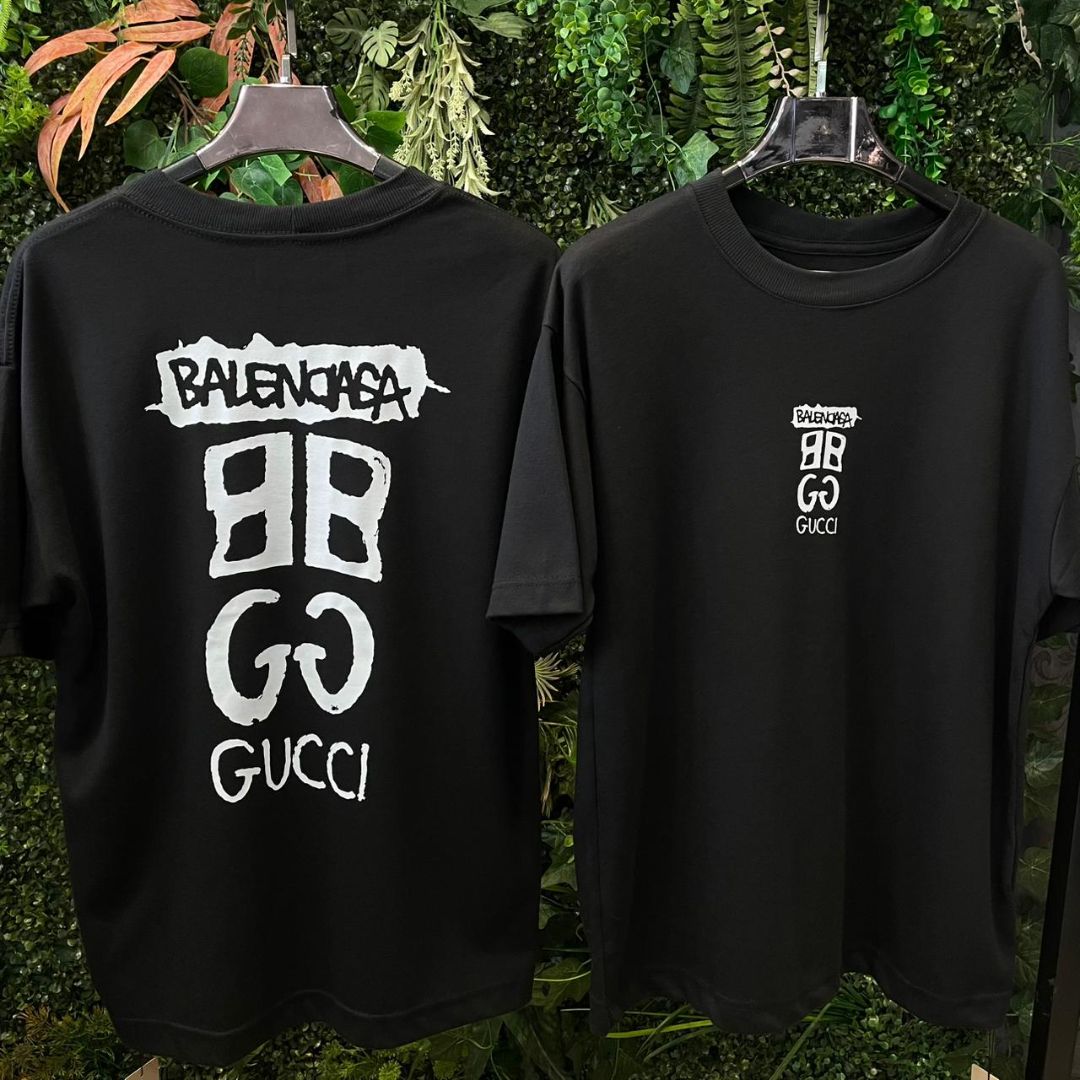 CAMISETA OVERSIZED BALENCIAGA 808 PRETA