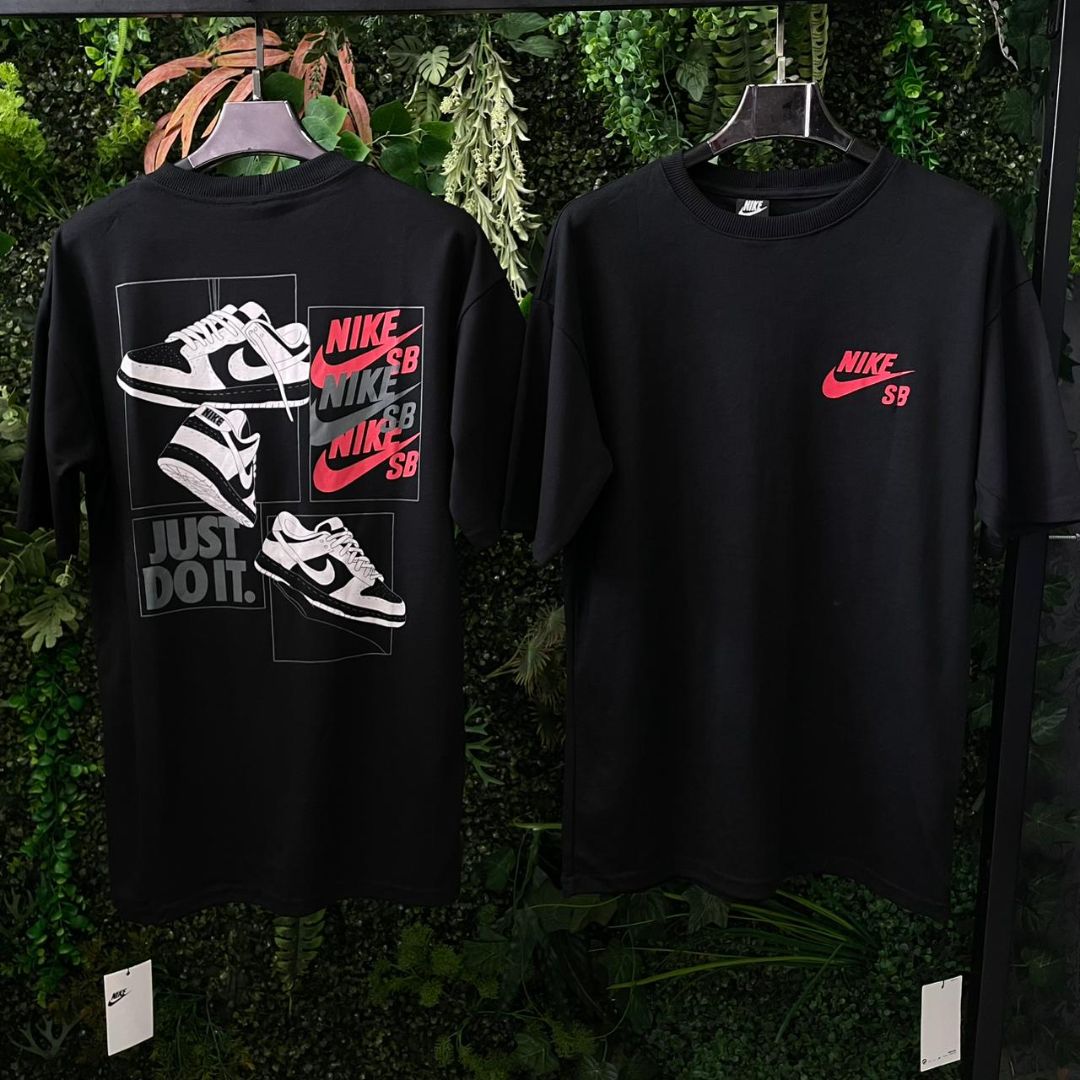 CAMISETA OVERSIZED NIKE 873 PRETA