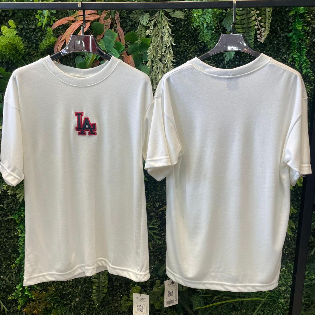 CAMISETA OVERSIZED LA 888 OFF